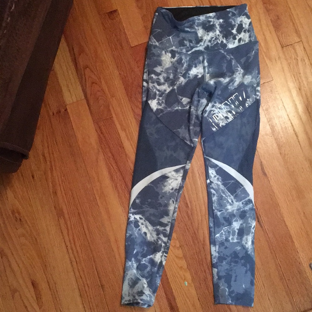 Pink Ultimate ankle leggings